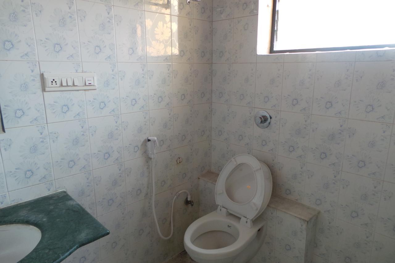 White House Hotel Bangalore Luaran gambar